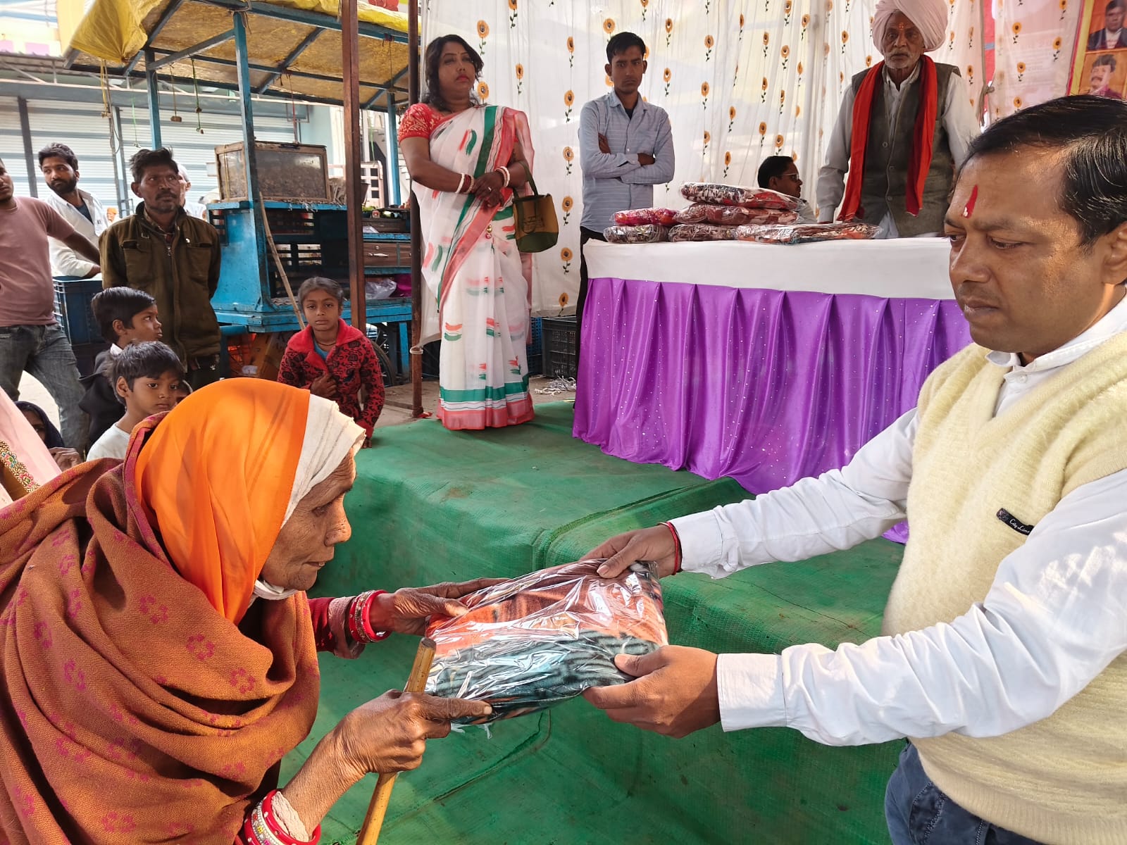 सुभाष चंद्र बोस जयंती पर 500 कंबलों का वितरण घाटोली (अकलेरा), झालावाड़।